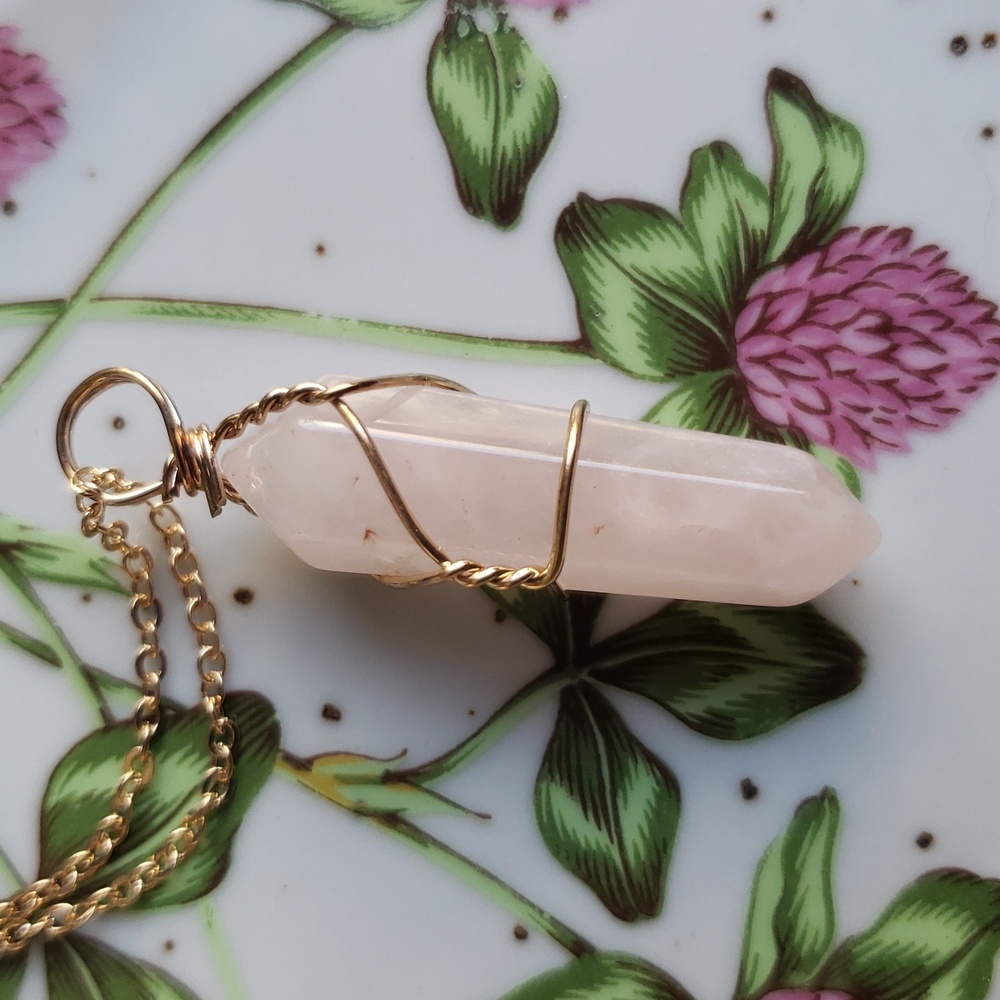 2/$35 Hexagonal Pink Rose Quartz Crystal Pendant Necklace. NWT